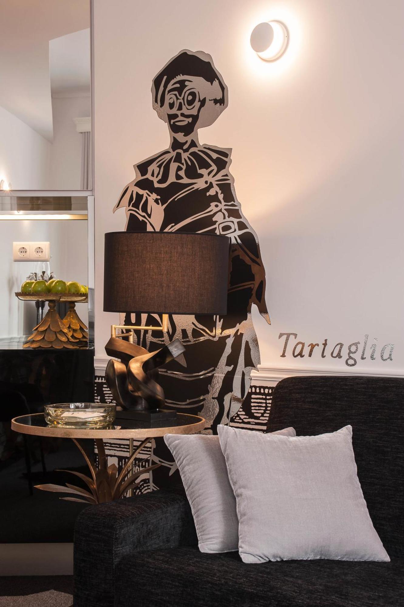 Teatro Boutique Rooms & Suites — Photos 2